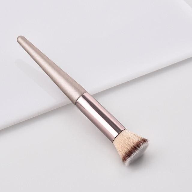 Luxury Champagne Makeup Brushes - Mounteen.com